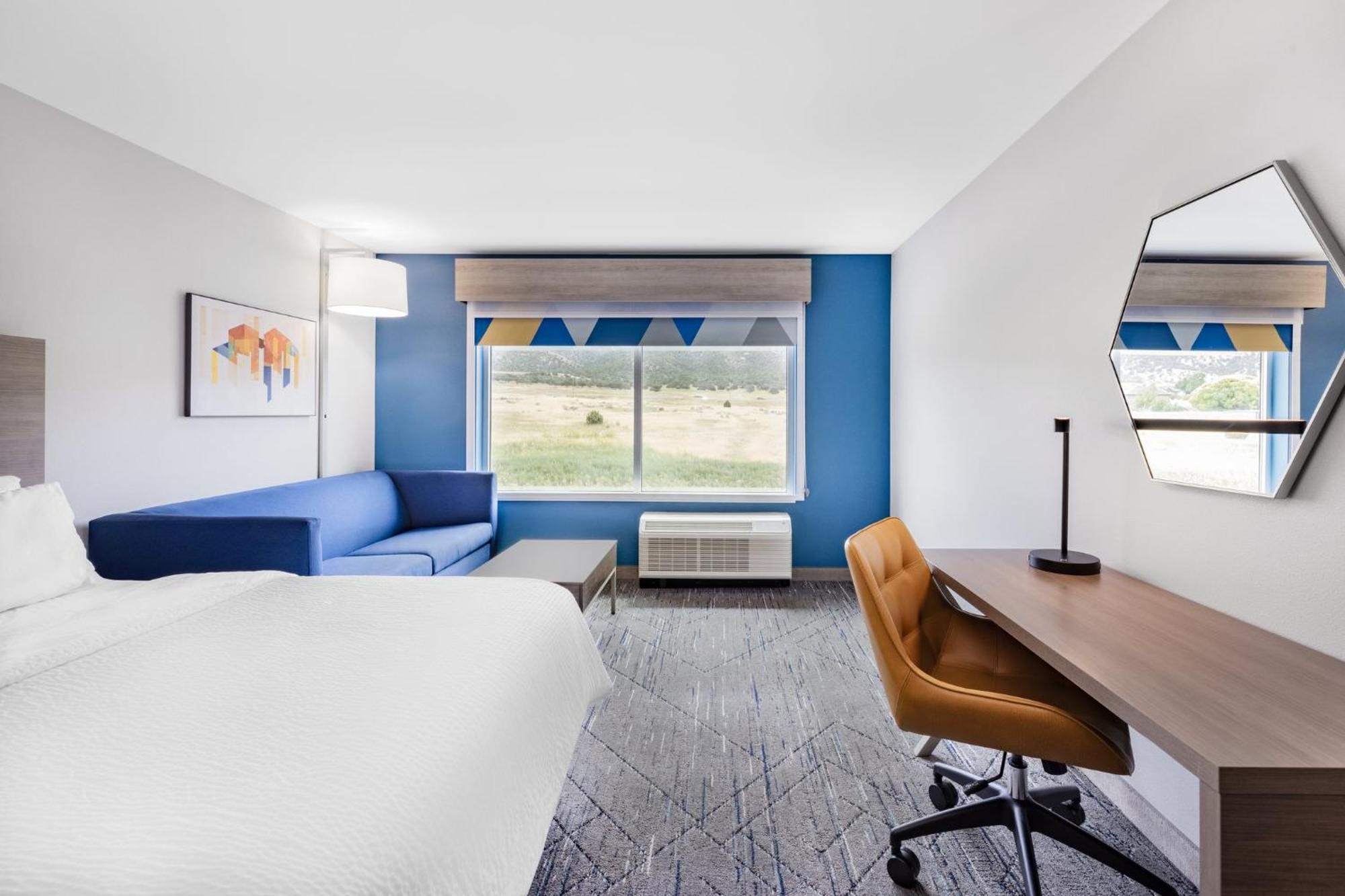 Holiday Inn Express & Suites - Nephi By Ihg Exterior photo